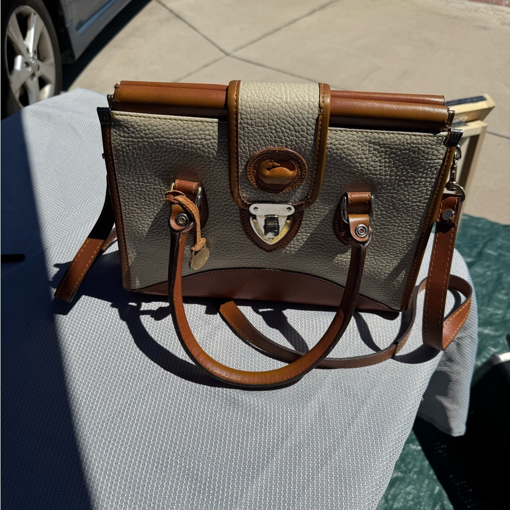 Vintage Dooney & Bourke Tan and Cream Crossbody Bag